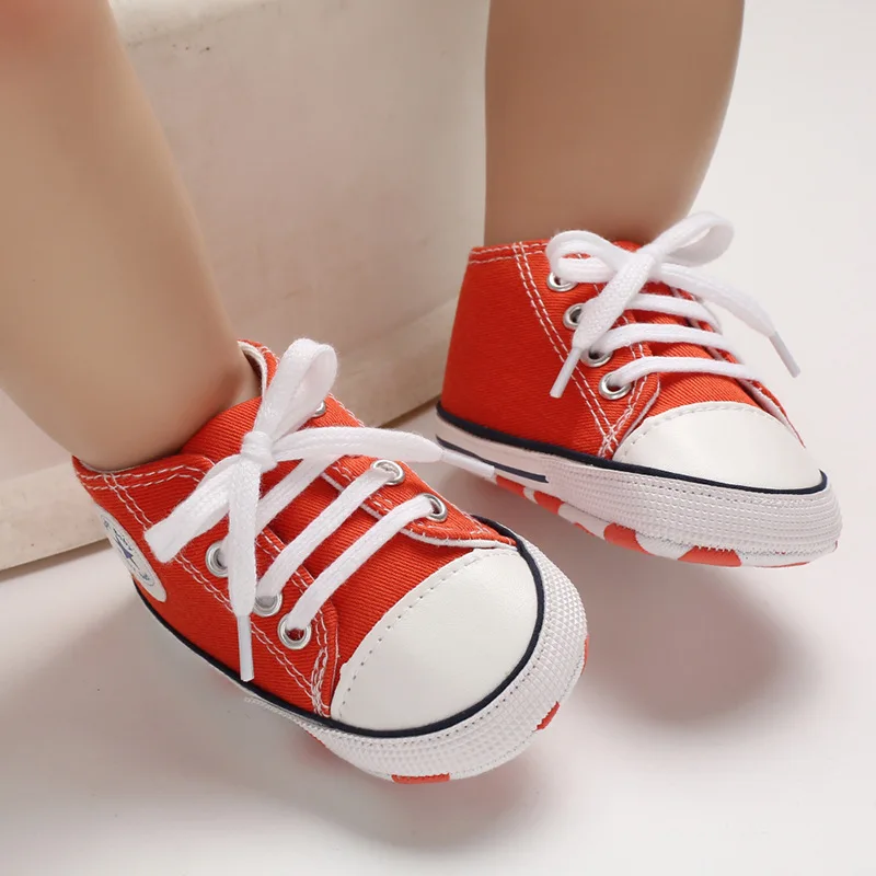 Canvas-Turnschuhe für Babys, Jungen und Mädchen, Lauflernschuhe für Kleinkinder, rutschfest, weiche Sohle, klassische Schuhe für Neugeborene, 0–18 Monate – Detail 4