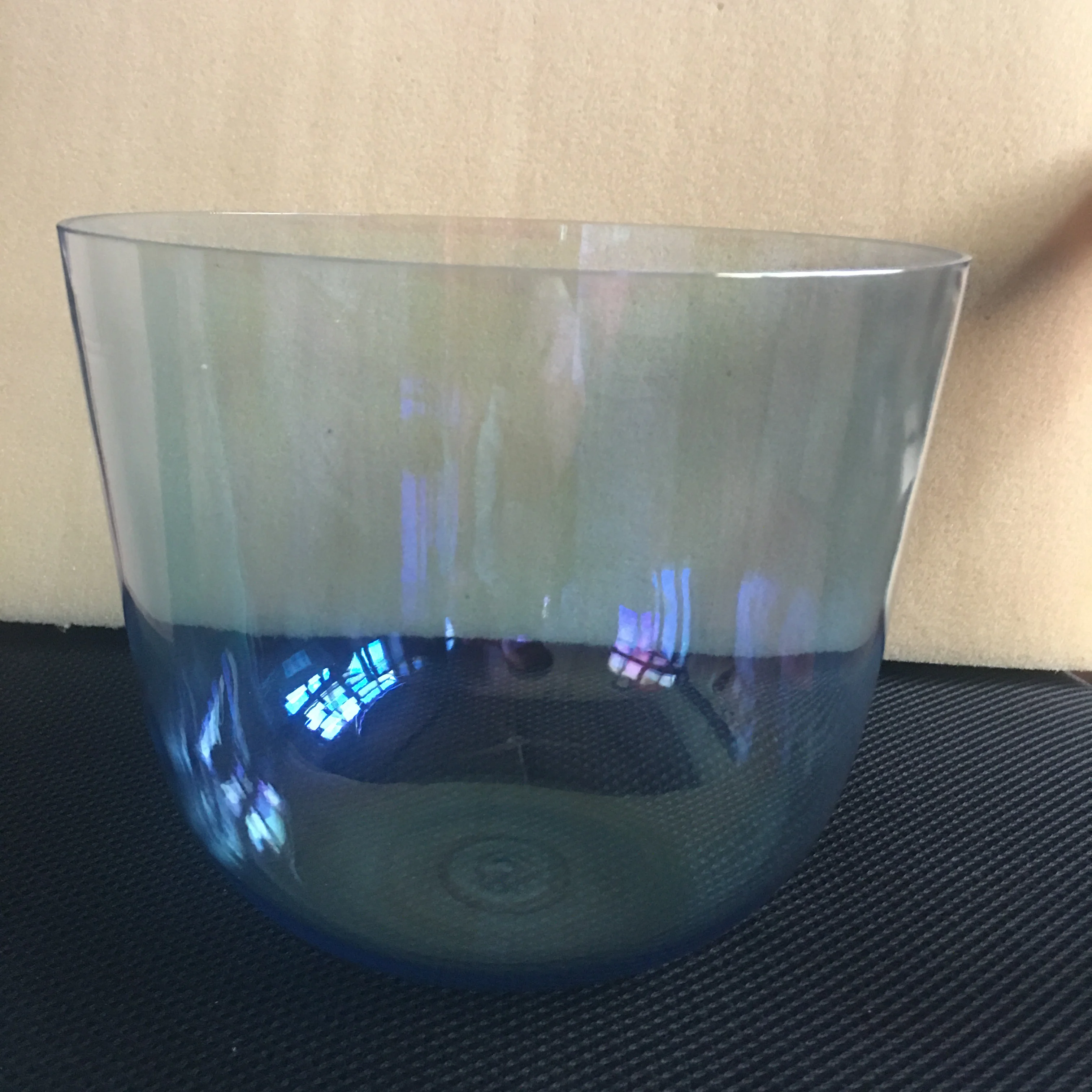 

Alchemy magic blue color crystal singing bowl with 3th octave G note Throat chakra in 432hz or 440hz