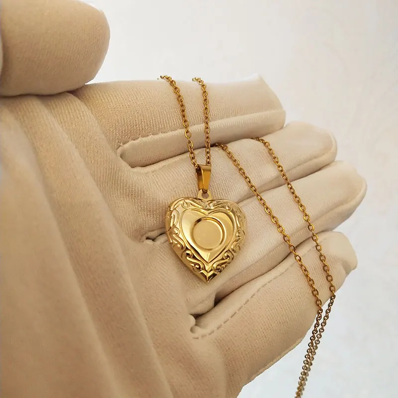 1pc New Concaved Heart Pendant Necklace Love Heart Photo Frame Charms Floating Locket Necklaces Women Fashion Memorial Jewelry