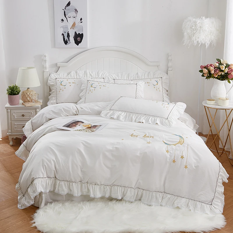 White Bedding Set Luxury Princess Lace Ruffles Bedclothes Star Moon Embroidered Solid Duvet Cover Bed Sheet Pillowcases Cotton