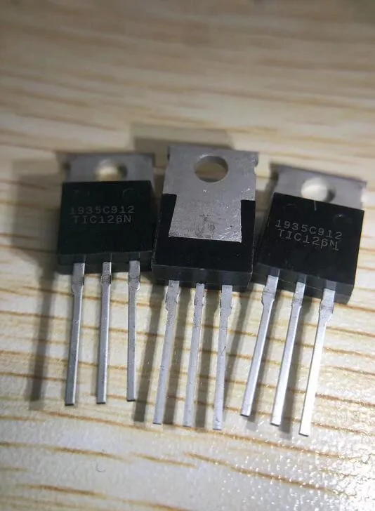 5pcs/Lot TIC126N TIC126 TO-220 IC