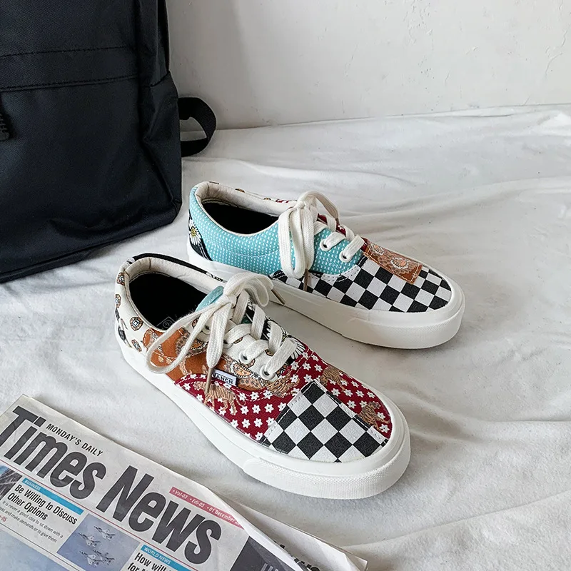 2021 الخريف عشاق قماش الأحذية النسائية مخيط غير المتماثلة الشطرنج منخفضة أعلى أحذية رياضية مسطحة القاع أحذية رجالية عادية 35-44 #1