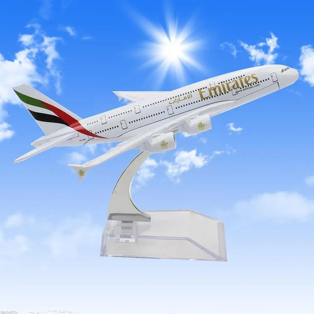 Simulation Scale Uae United Arab Airplane Model Bracket Airline A380 Transparent Aircraft Toys With + Alloy Light Presents V5i4