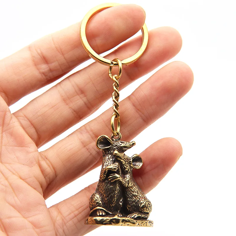 Pure Brass Zodiac Reading Rat Keychain Pendants Trinket Vintage Copper Couple Mouse Car Key Chains Hanging Cartoon Mice Keyrings