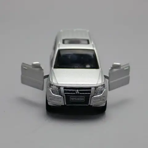 Caipo 1:43 Pullback-bil PAJERO SUV Legering Diecast Modellbil För Pojke Leksakssamling Vänner Barn Present 12 best sales Pajero-leksak - №1