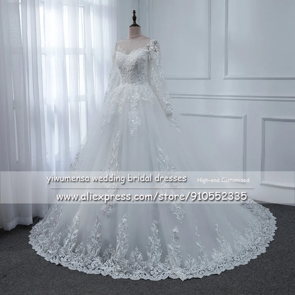 Luxury Lace Ball Gown Wedding Dresses Long Sleeves Lace Appliqued Pearls Bridal Gowns Customized Women Formal Party Clothing