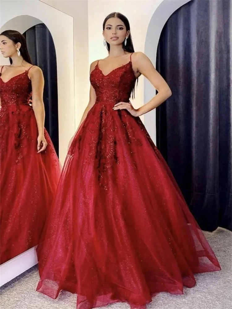 2022 Evening Party Dress Red Shiny Sequins Long Evening Dresses A Line Spaghetti V Neck Lace Backless Floor Length Prom Gowns