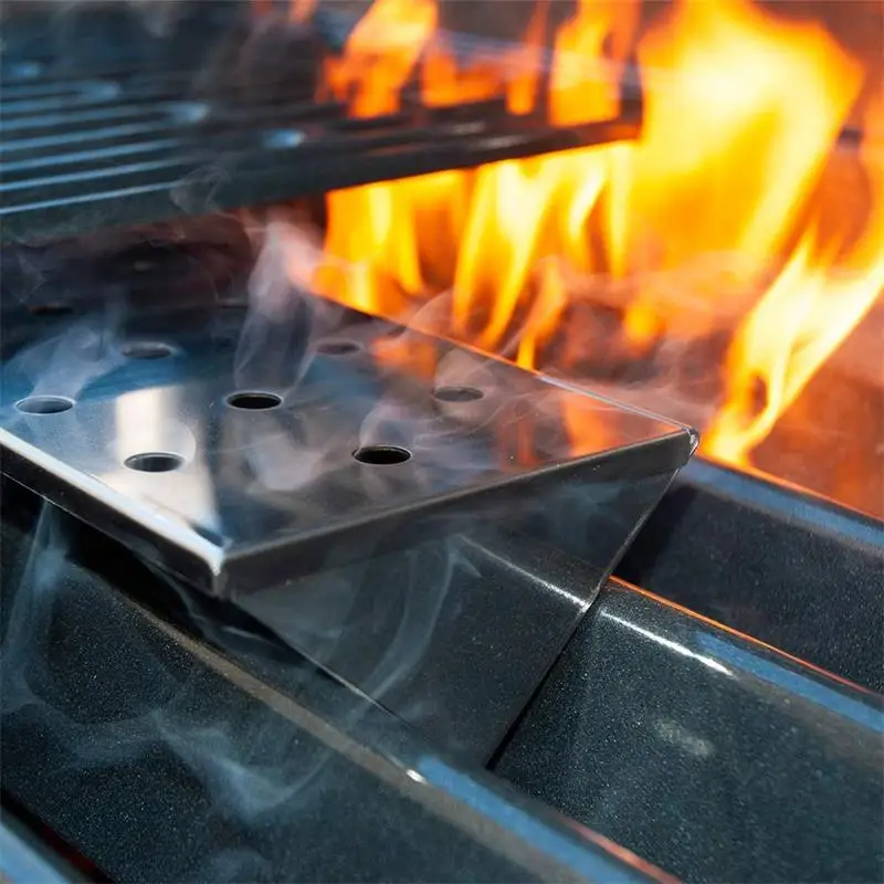 V-Shaped Stainless Steel Smoker Box Wood Chips BBQ Smoker Box with Lid For Flavor Wood Chips Pellets Grill Barbecue Accessories