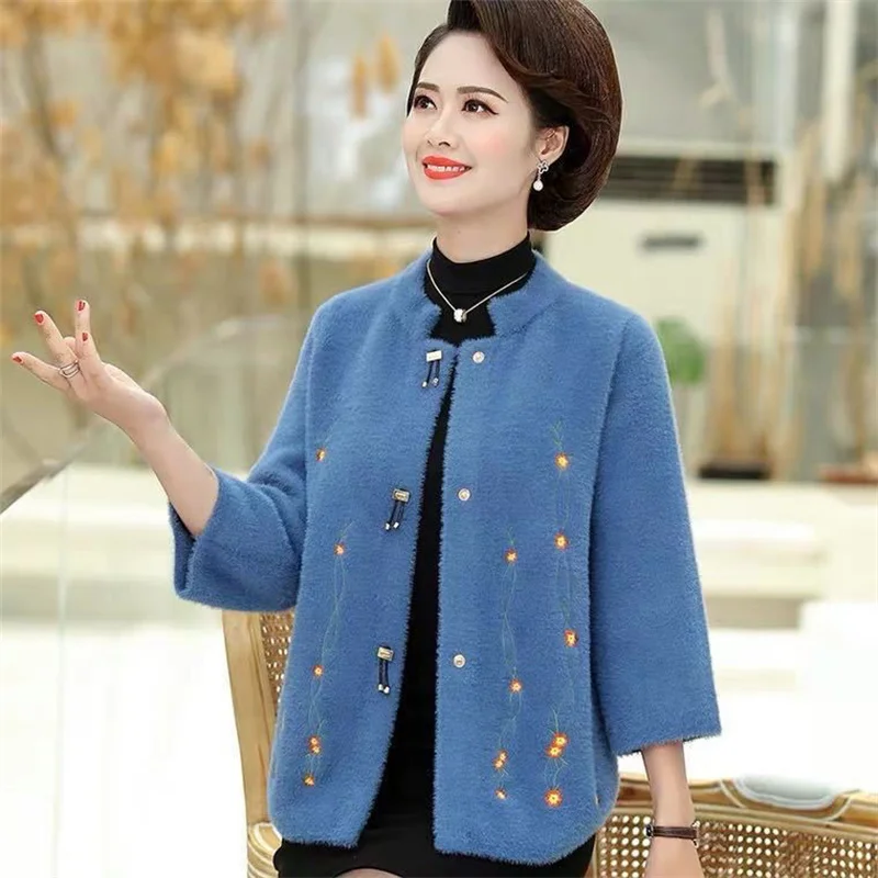 Middle-aged Elderly Female Embroidery Loose Short Imitation Mink Velvet Coat Women Autumn Winter New Cardigan Sweater JacketA902