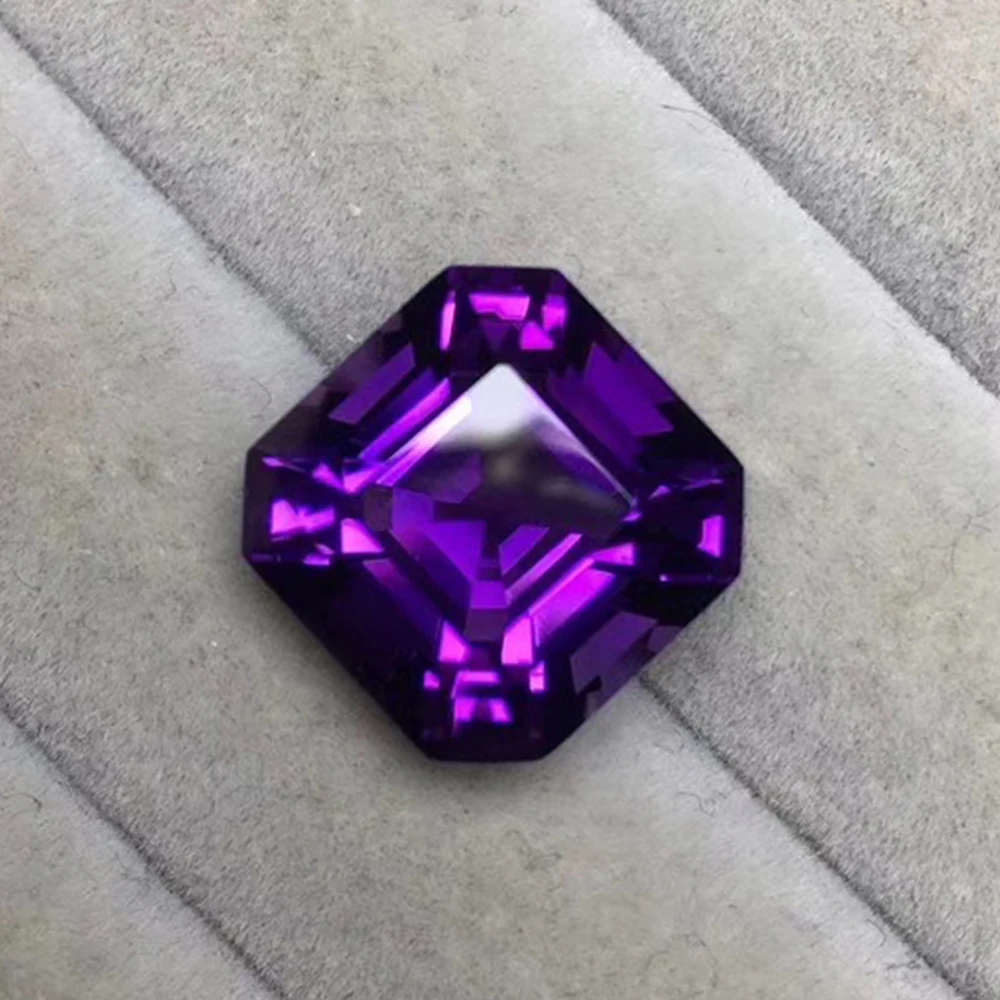 Natural Amethyst beautiful Violet 8ct Specifications 12*12*8.7mm