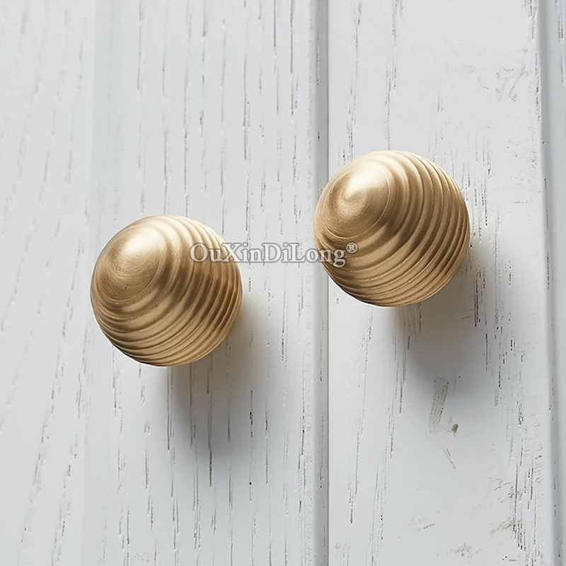 

Brand New 2 Pieces European Brass Furniture Handles Cupboard Wardrobe Kitchen Wine Shoes Cabinet Pulls Handles & Knobs