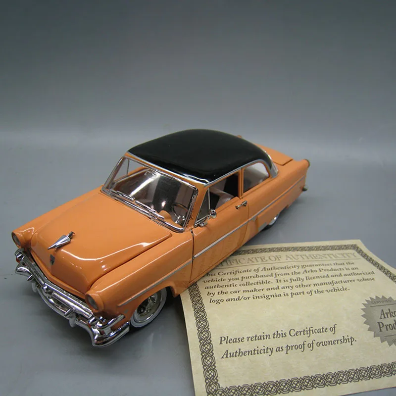 1/32 Alloy 1954 Ford Customline Classic Model Toy Car Simulation Collection Vintage Toys Vehicle With Original Box