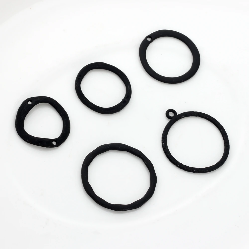 Zinc Alloy Spray Paint Black Rubber Paint Hollow Round Circle GeometryCharms 6pcs/lot For DIY Jewelry Making Finding Accessories