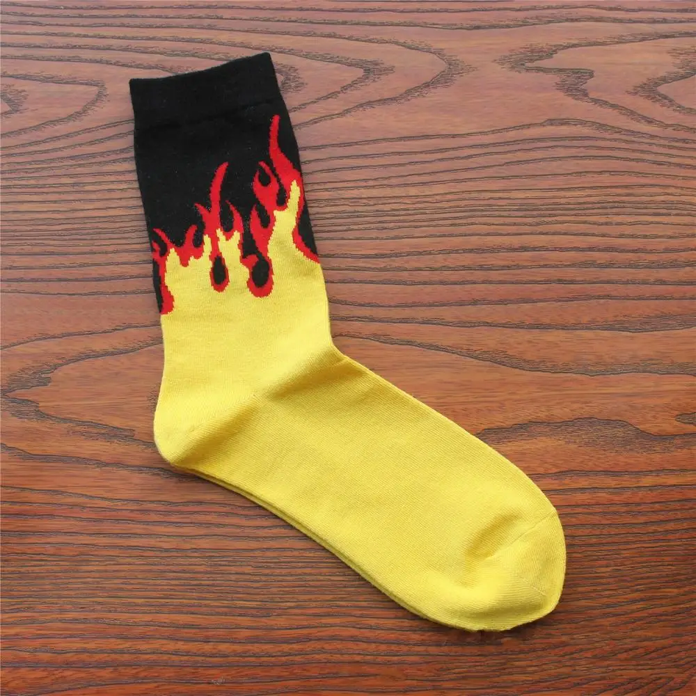 Flame Socks for Men Women Hip Hop Cartoon Fire Yellow Black Fashion Designer Sports Skateboard Cool Stuff Gift Wholesale(SO23)