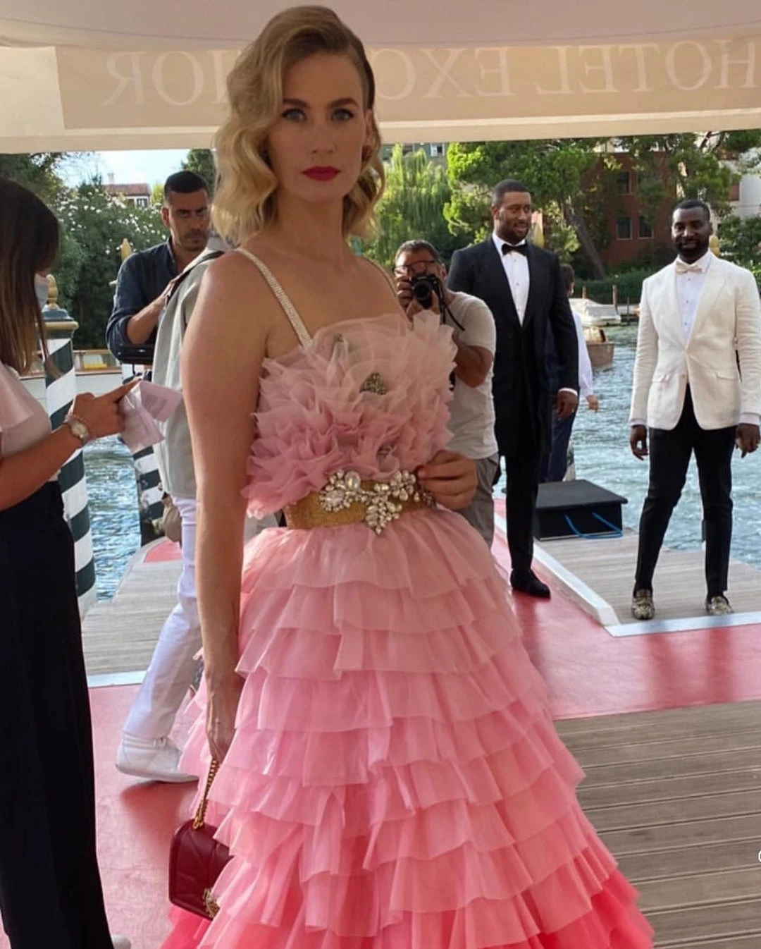 Gradiente rosa elegante requintado vestido feminino até o chão tule plissado em camadas vestido de noite vestido de festa plus size feito sob encomenda