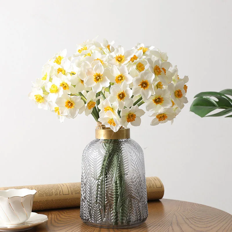 Ramo de flores de Narciso Artificial, decoración del hogar, flores falsas de escritorio, decoración de escena de boda, narciso