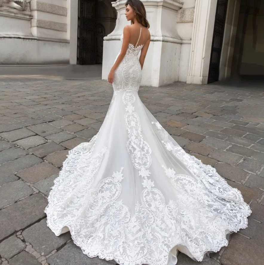 Sexy Lace Mermaid Wedding Dress Illusion Button Back Appliqued Wedding Gown Scoop Bride Dress Robe De Mariee