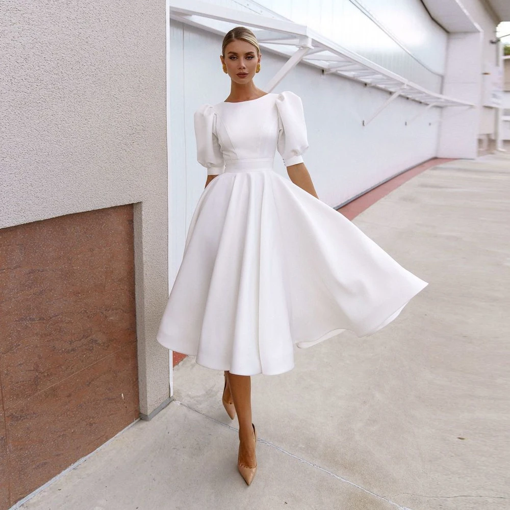 2021 Short Puff Sleeves Satin Wedding Dresses Chic White Ivory O Neck Simple Plain Bride Gowns A Line Bridal Dress Plus Size