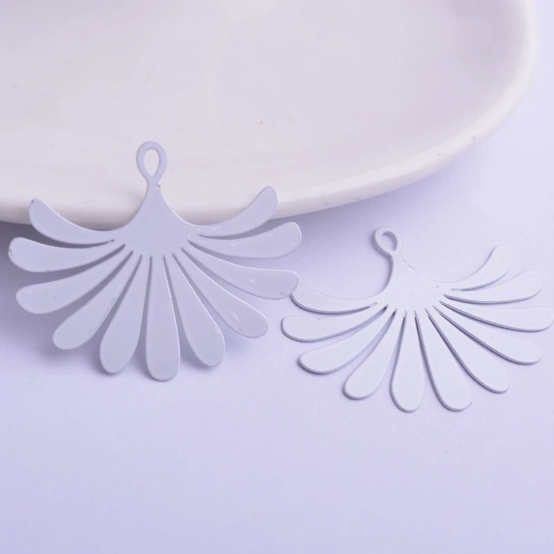30 Stück AB5854 29*35mm Filigran-Anhänger in Roségoldfarbe, kreativ bunte cremefarbene Anhänger für DIY-Ohrringe – Detail 8