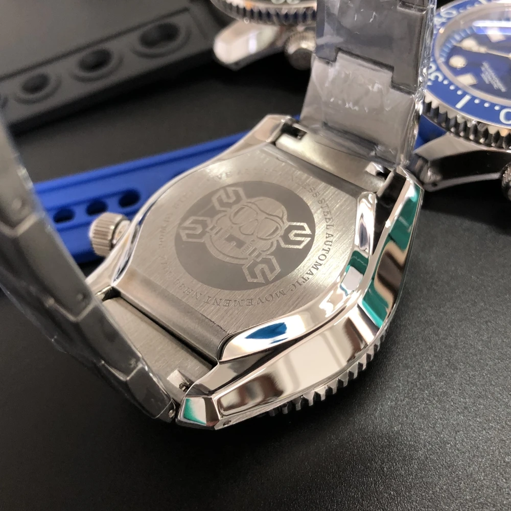 ساعات أوتوماتيكية للرجال من STEELDIVE ساعة غوص رياضية للرجال 300 متر مقاومة للماء ساعة يد ميكانيكية C3 ساعة مضيئة إطار سيراميك