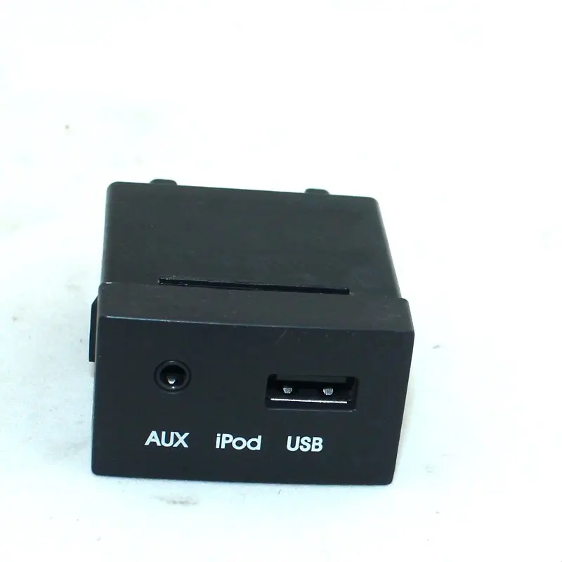 FOR Genuine 961201R000RY JACK ASSY AUX & USB For Hyundai 2011 2012 2013 Accent Solaris USB Reader iPod AUX Port Adapter Assy