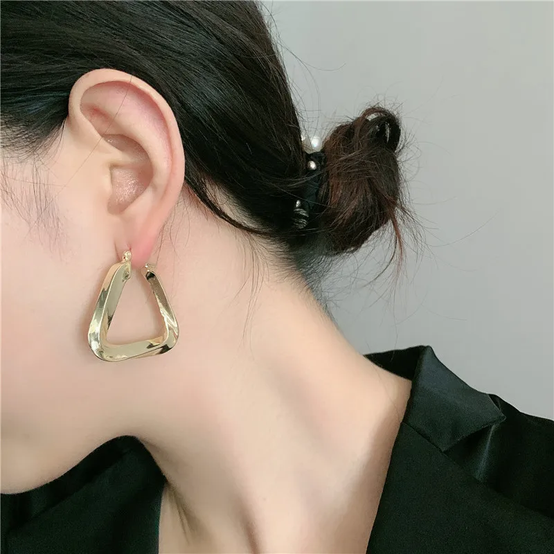 2020 Hiphop Metal Triangle Hoop Earrings for Women Vintage Geometric Earring Femme Brincos Rock Jewelry Wholesale