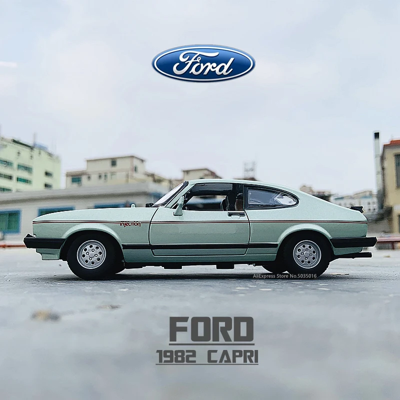 Bburago 1:24 1982 Ford Capri alloy car model die-cast model original authorized collection gift toy