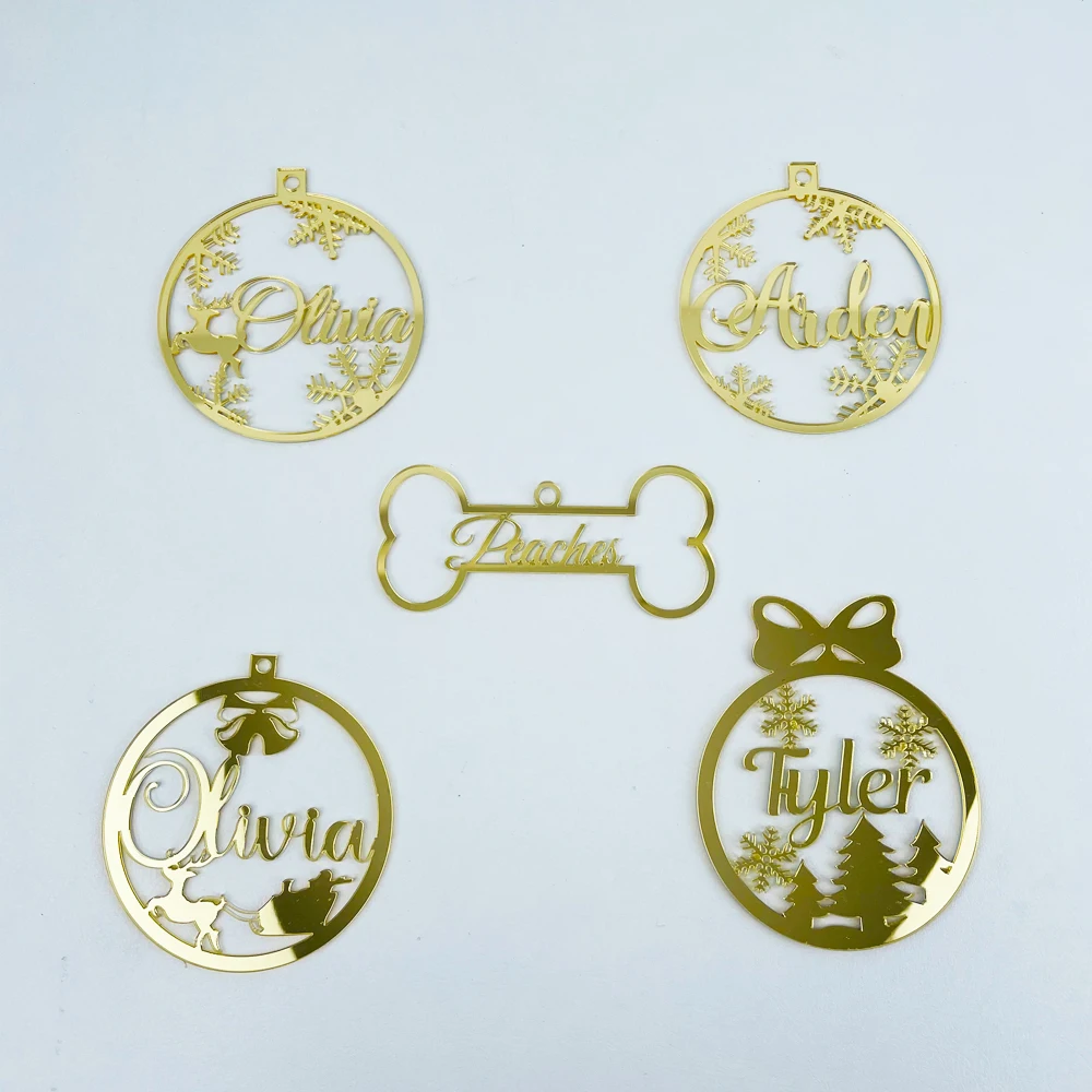 אישית חג המולד Snowflake כדור מותאם אישית מתנת קישוטי שונה שמות תכשיטים זולים חג המולד עץ קישוט מראה זהב תגים