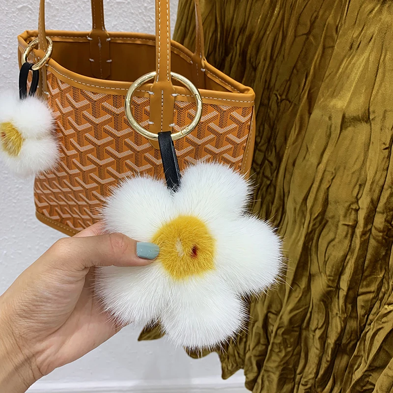 Women Cute Real Fur keychain Mink Omelette Sun Flower Fur Pendant Toys Bag Charm ornaments Car Key Metal Key Ring Trinket Gift