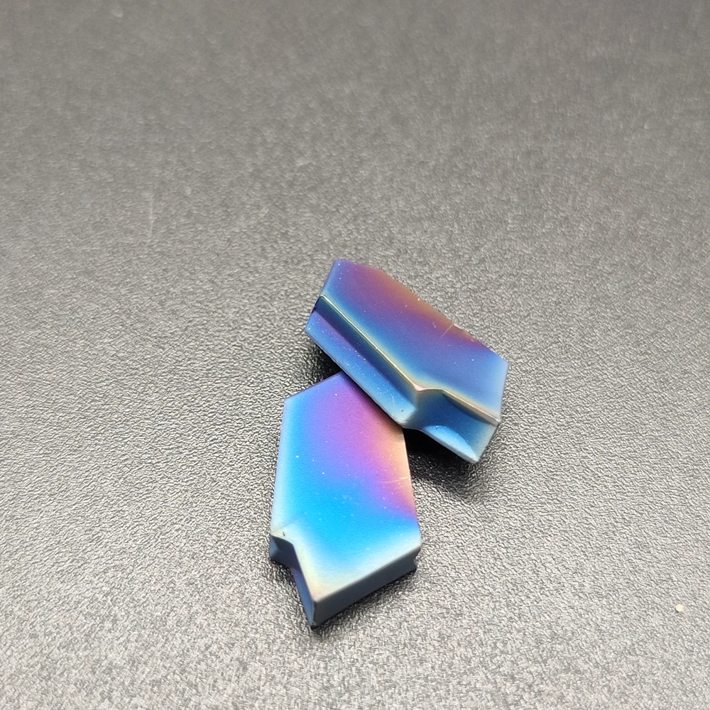 10 pz di alta qualità SP300 LY7010 3.0mm nano blu lama tornio strumento di tornitura per utensili di tornitura in metallo duro lama di scanalatura
