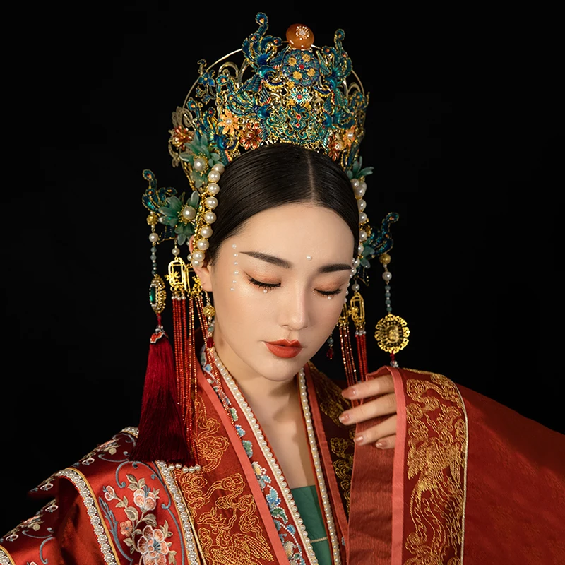 HIMSTORY Big Queen Ming Dynasty Hair Crown Retro Copper Chinese  Green Headpiece Red Tassel Hairwear Accessories