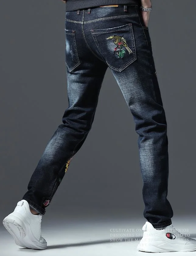 Azul dos homens denim rasgado hip hop magro perna pássaro floral bordado jeans moda estiramento denim calças