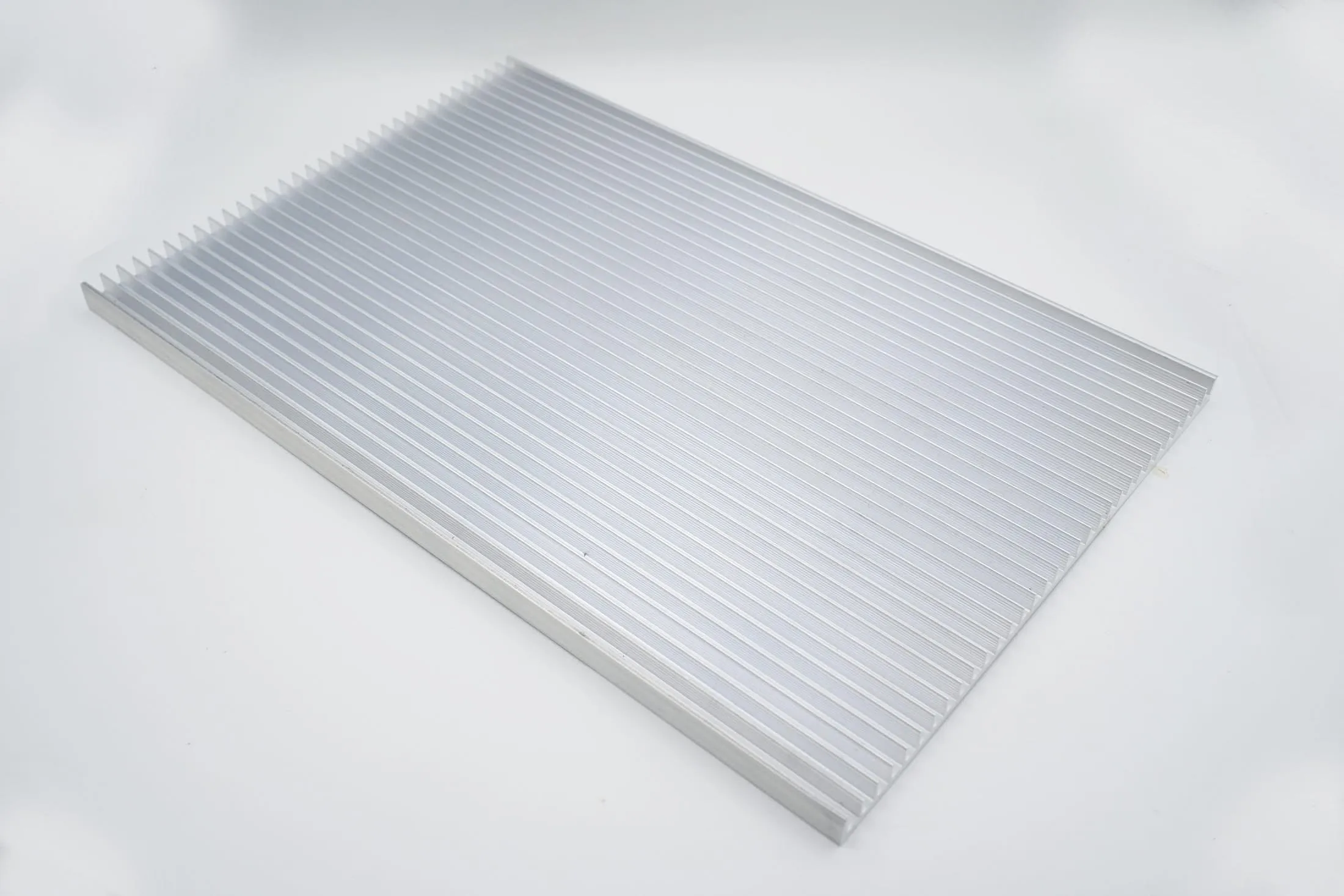300*195mm Gitterförmiger Aluminium-Kühlkörper Wärmeableiter Kühlrippen für DIY LED-Panel-Leuchten LED-Pflanzenwachstumsleuchten PCB-Platinen – Detail 10