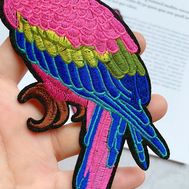 Clothing Accessories Wholesale patches Badges Cartoon animal Parrot Embroidery patch  Sewing Supplies iron on badges