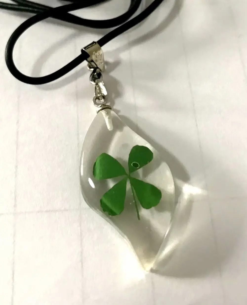 30 PCS Specimen Dried Plant Real Pendant Vintage Charms Four-leaf Clover Choker Women Jewelry