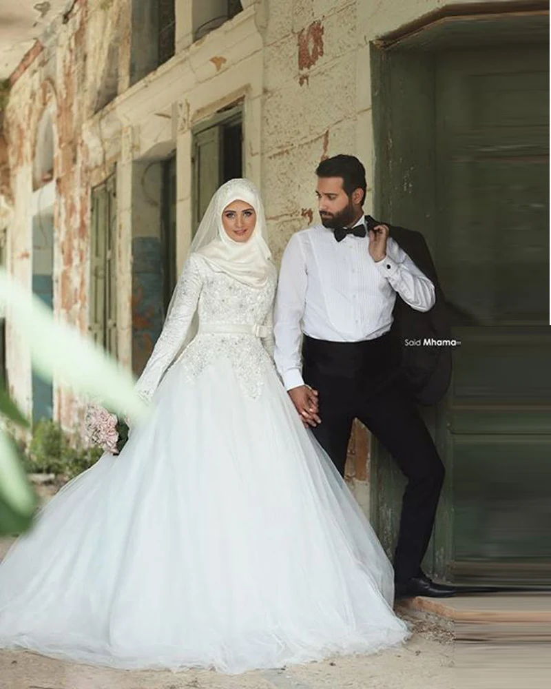 Vintage คำแต่งงาน Hijab แขนยาวชุดซาตินชุดบอลชุดแต่งงานลูกไม้ Robe De Mariage แม่ของเจ้าสาวชุด