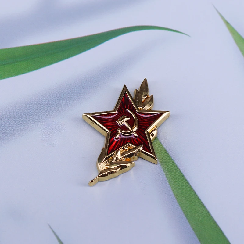 Vintage Soviet red star lapel pin USSR Communist symbol military cockade