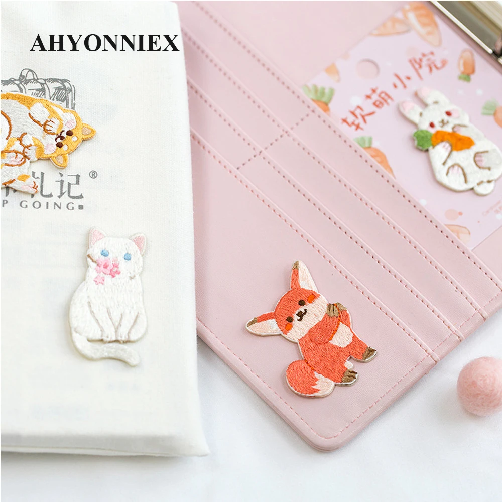 AHYONNIEX Cute Fox Shiba Cat Dog Rabbit Patch Iron On Patch badge per vestiti adesivi Jeans zaino per studenti Applique fai-da-te