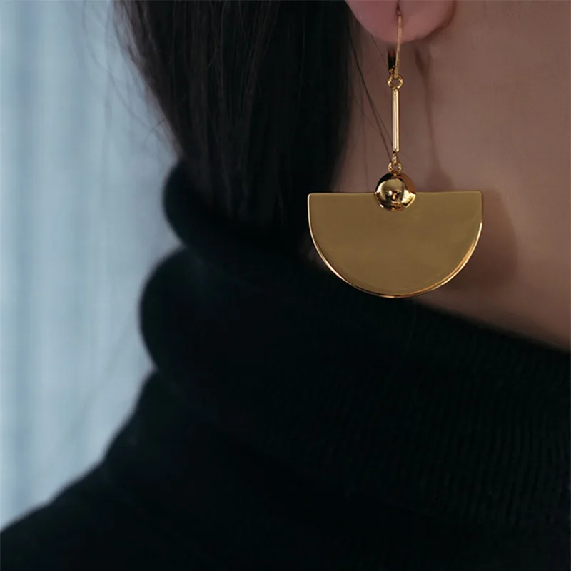 Long Tassel Earrings Female Semicircular Fan Earrings Celi with Ins Cold Wind Niche Design Advanced Tide.