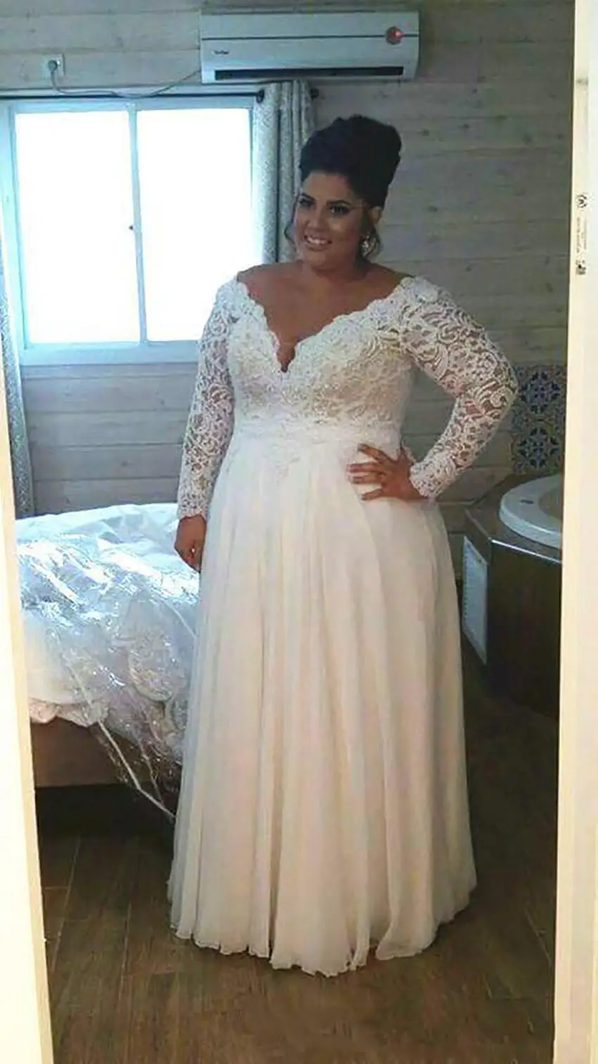 Bohemian Plus Size Trouwjurken 2021 Goedkope Lange Mouwen V-hals Een Lijn Kant Bruidsjurken Floor Lengte Beach Wedding jurk