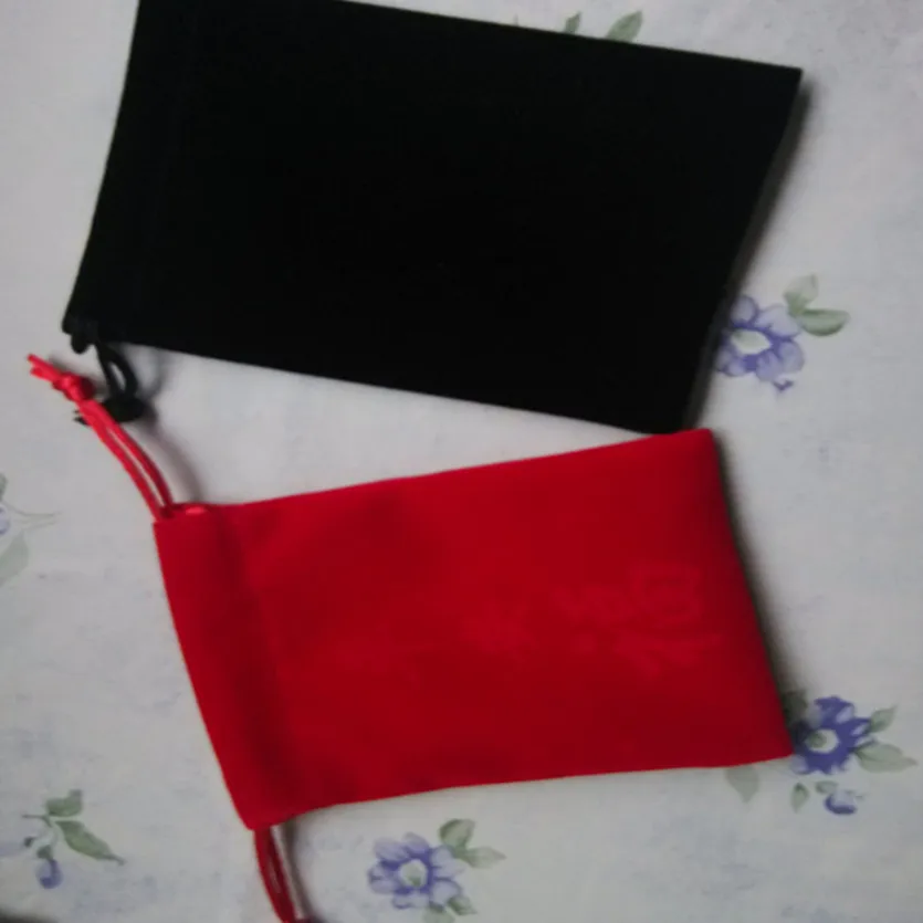 

100pcs/lot wholesale small velvet jewelry pouch velvet gift pouch velvet drawstring pouch bag custom logo for toiletry books