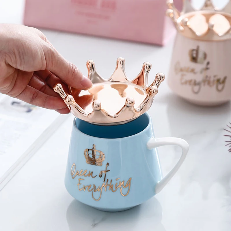 Creative Crown Ceramic mug Cute Coffee Mug Milk Cup with spoon lids Coffee tea Cup 300ml Capacity Water Mugs X-Mas Gift