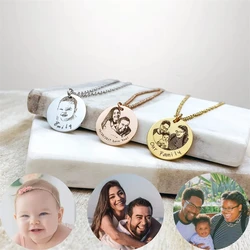 Collier Personnalisé avec Nom de Mère et Photo Gravée pour Femme, Bijoux avec Portrait de Famille et Pendentifs de la raq