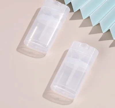 Contenedores desodorantes vacíos de 15g, botella giratoria de plástico recargable para cosméticos de tubo de cristal Natural DIY, 50 uds.