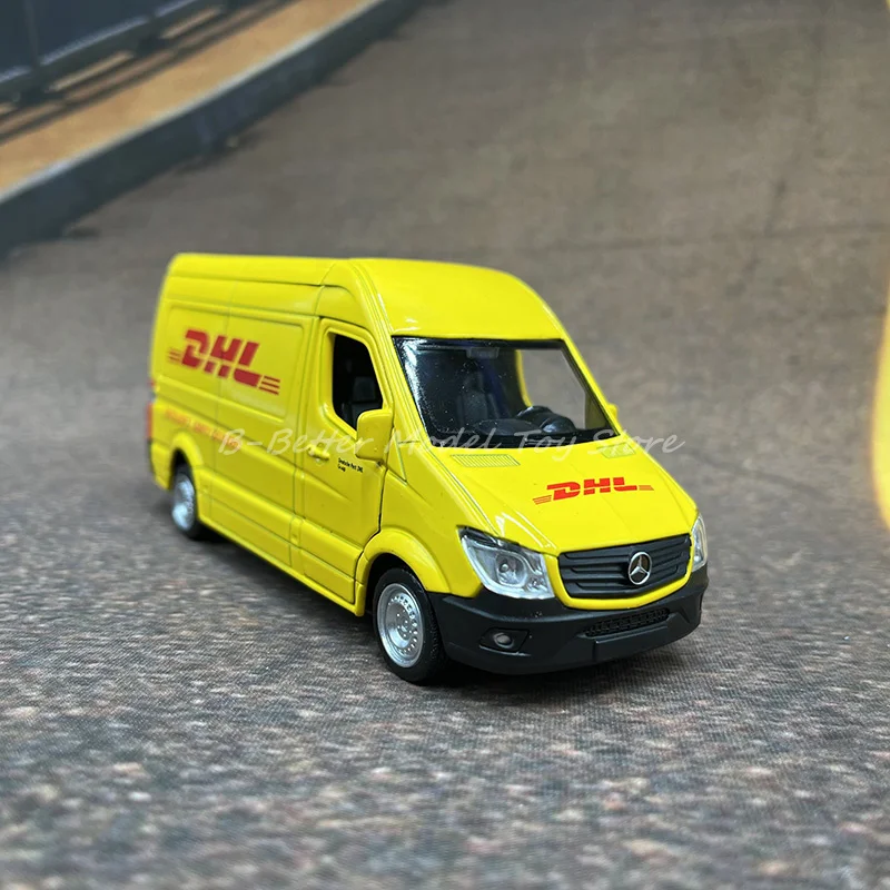 1:38 Diecast Model Toy Sprinter Van (DHL) Minibus MPV Racing Team Version Pull back Car