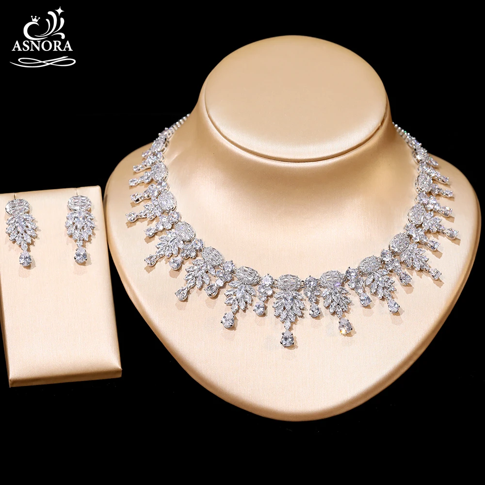 

ASNORA High Quality Cubic Zirconia Stone Paved Into Flower Necklace Earring Set For Bridal Wedding Jewelry X-01162