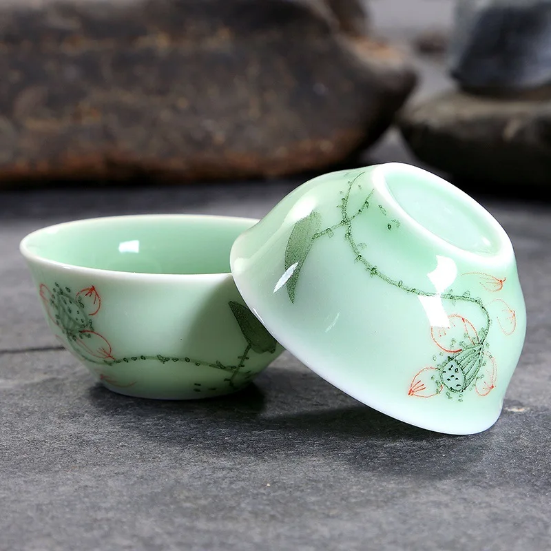 Chinese Kung Fu Tea Cup Lotus Seed Landscape Pu'er Cups Hand-painted Ceramic Embossed Carp Small Fish Teacups 40ml