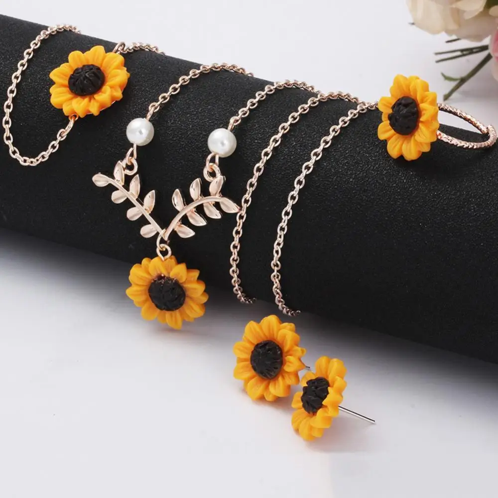 5Pcs/Set Fashion Sunflower Pendant Necklace Stud Earrings Ring Bracelet Jewelry