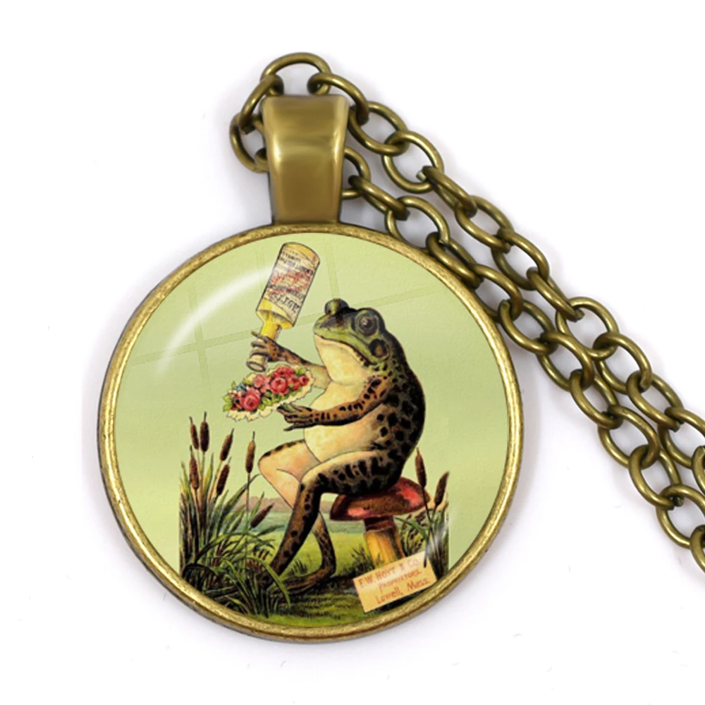 2021 New Arrival Frog pendant Necklace Handmade Classic Fairy Tales Jewelry Glass Dome The Frog King Necklaces for kids