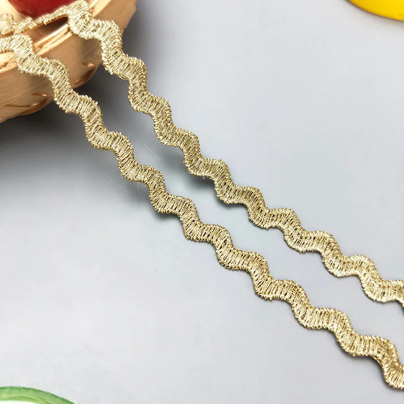 zsbszc neue 16 Yards Breite 1CM genähte goldene Spitzenborte, Flechtspitze, DIY-Bekleidungszubehör, Makramee-Stickereispitze, kostenloser Versand JDB57 – Detail 5
